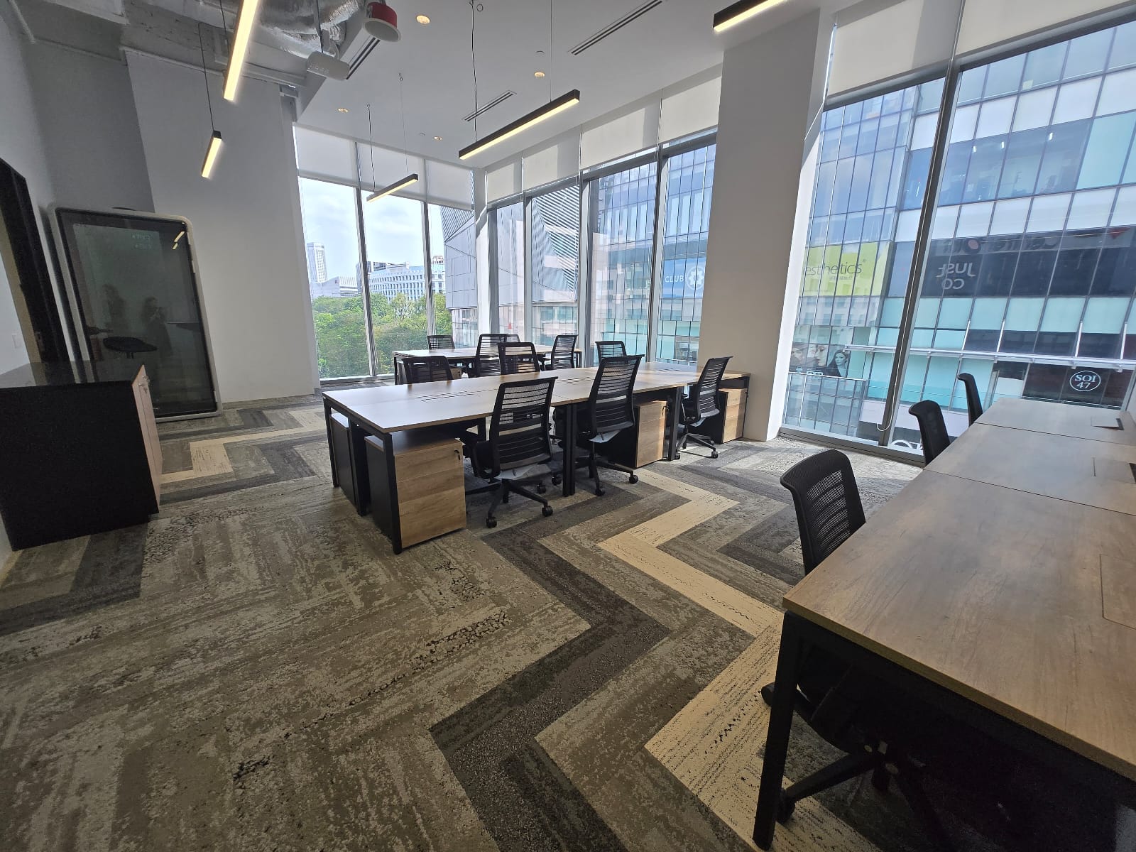 13 Person Private Office at The Centrepoint
