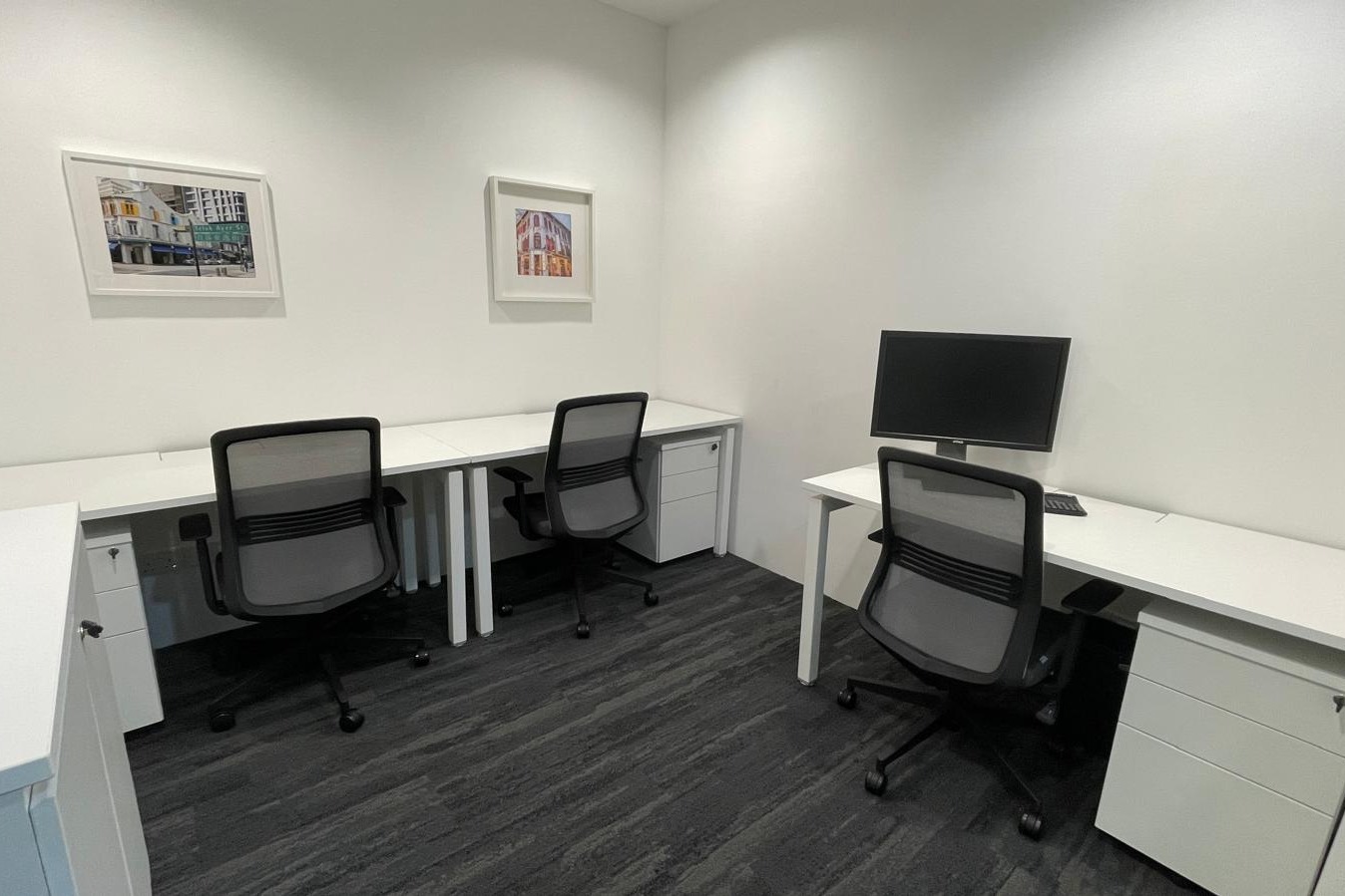 4 Person Private Office at Tong Eng Building