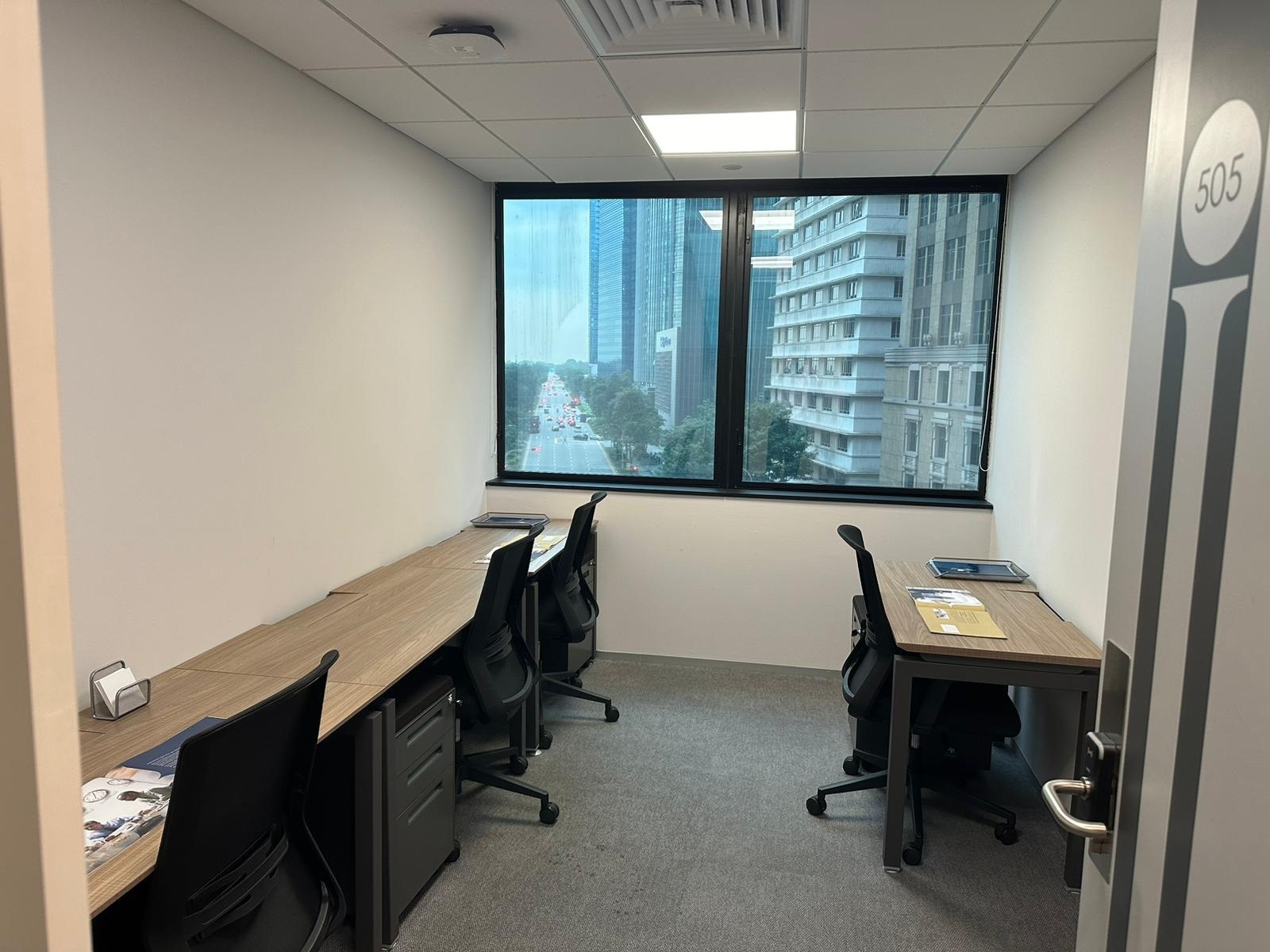 4 Person Private Office at Republic Plaza