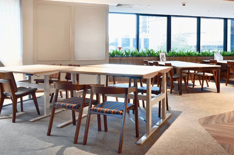 1 Person Co-working Desk at Republic Plaza