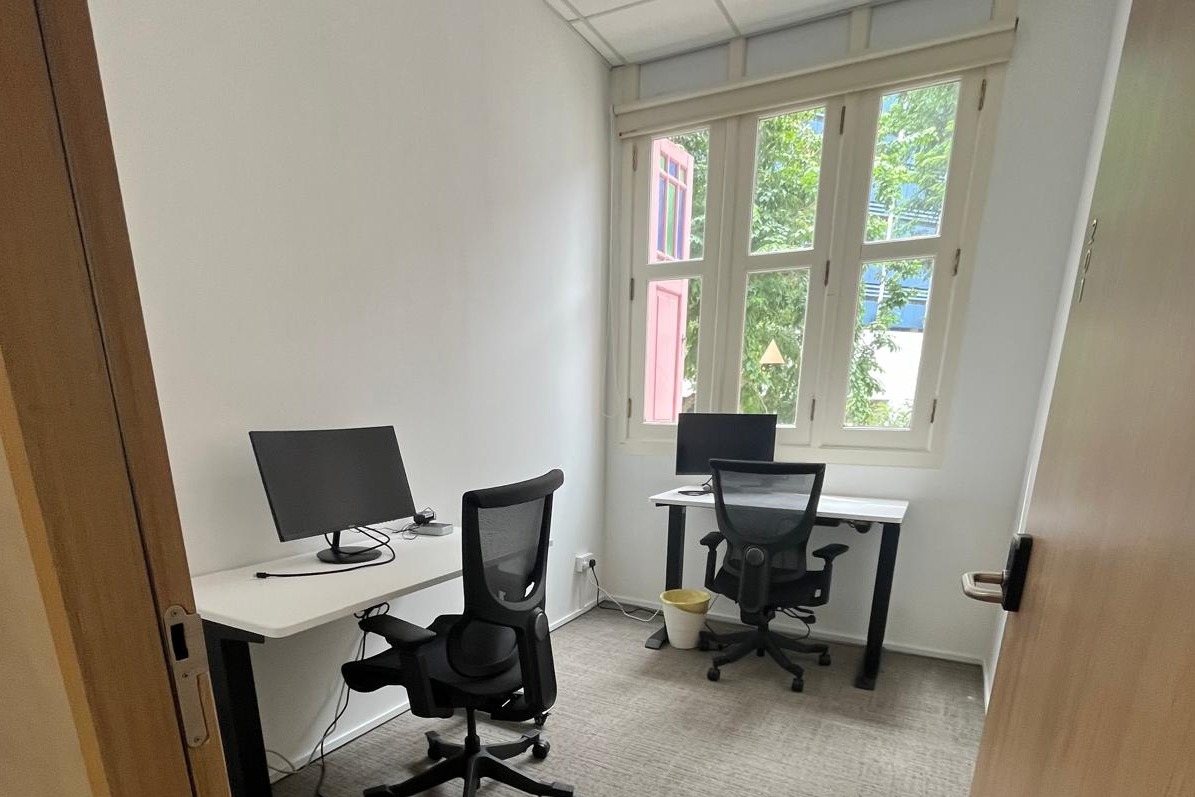 3 Person 私人办公室 at Air View Building