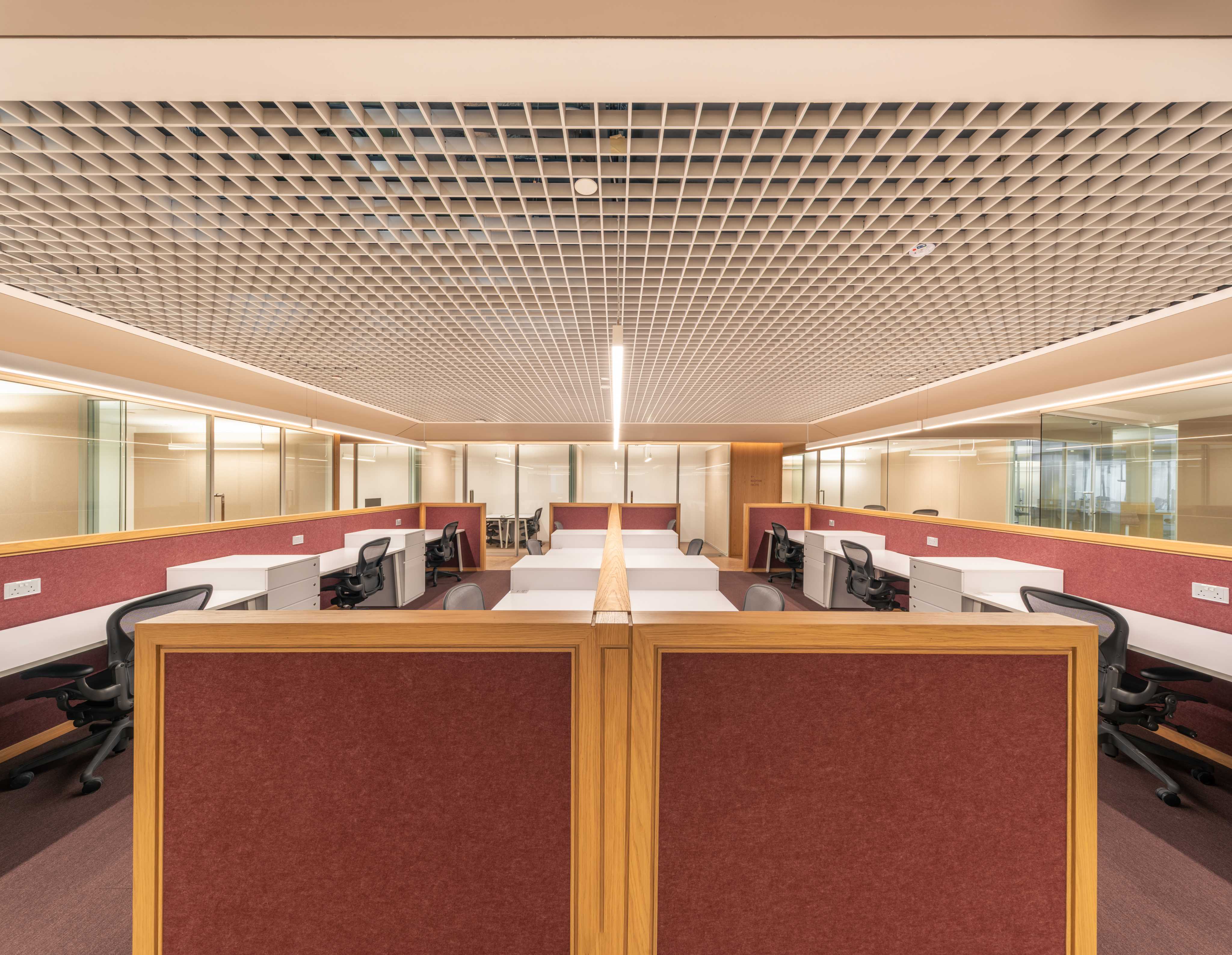 1 Person Co-working Desk at Six Battery Road