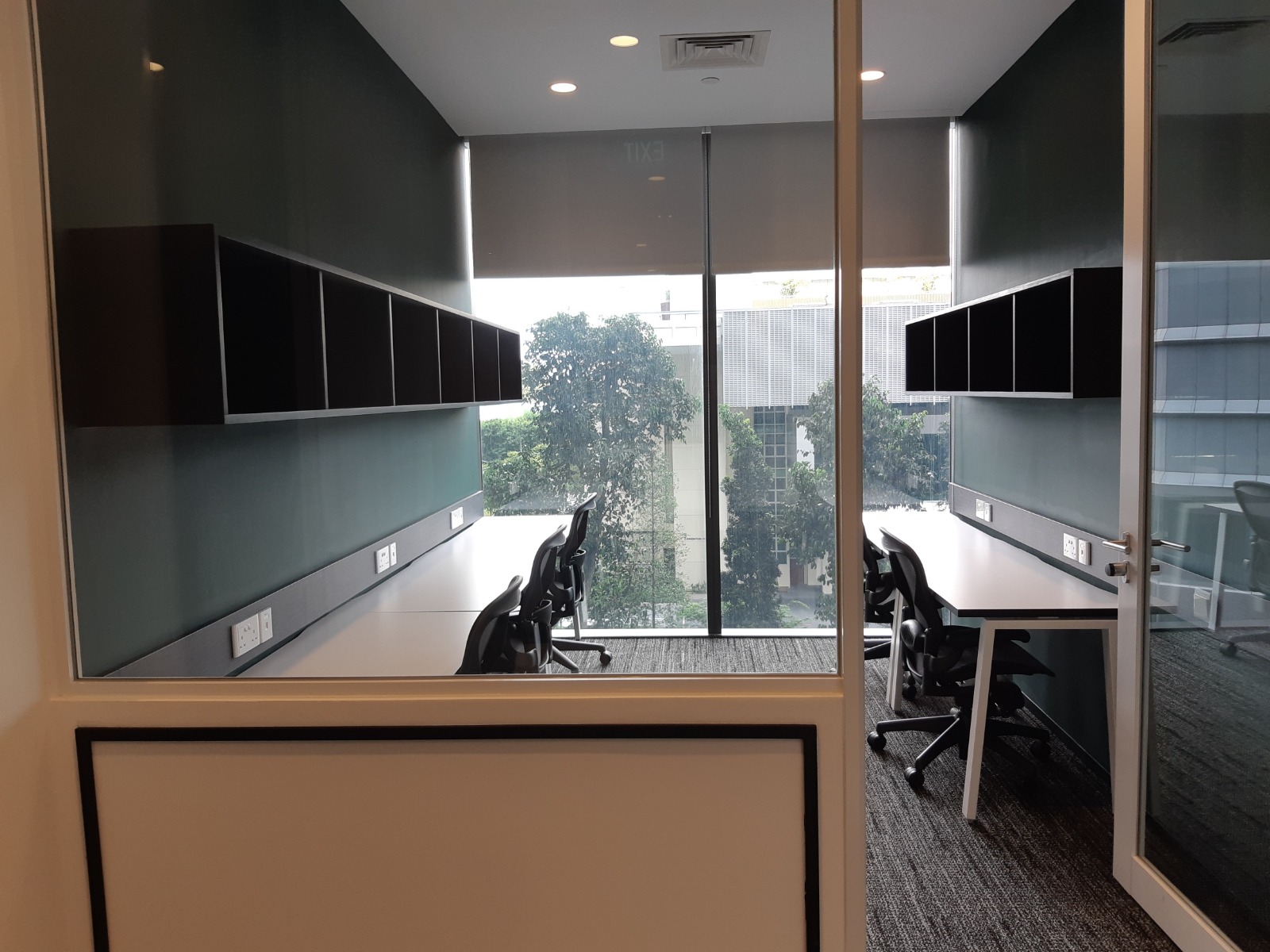 5 Person Private Office at OUE Downtown