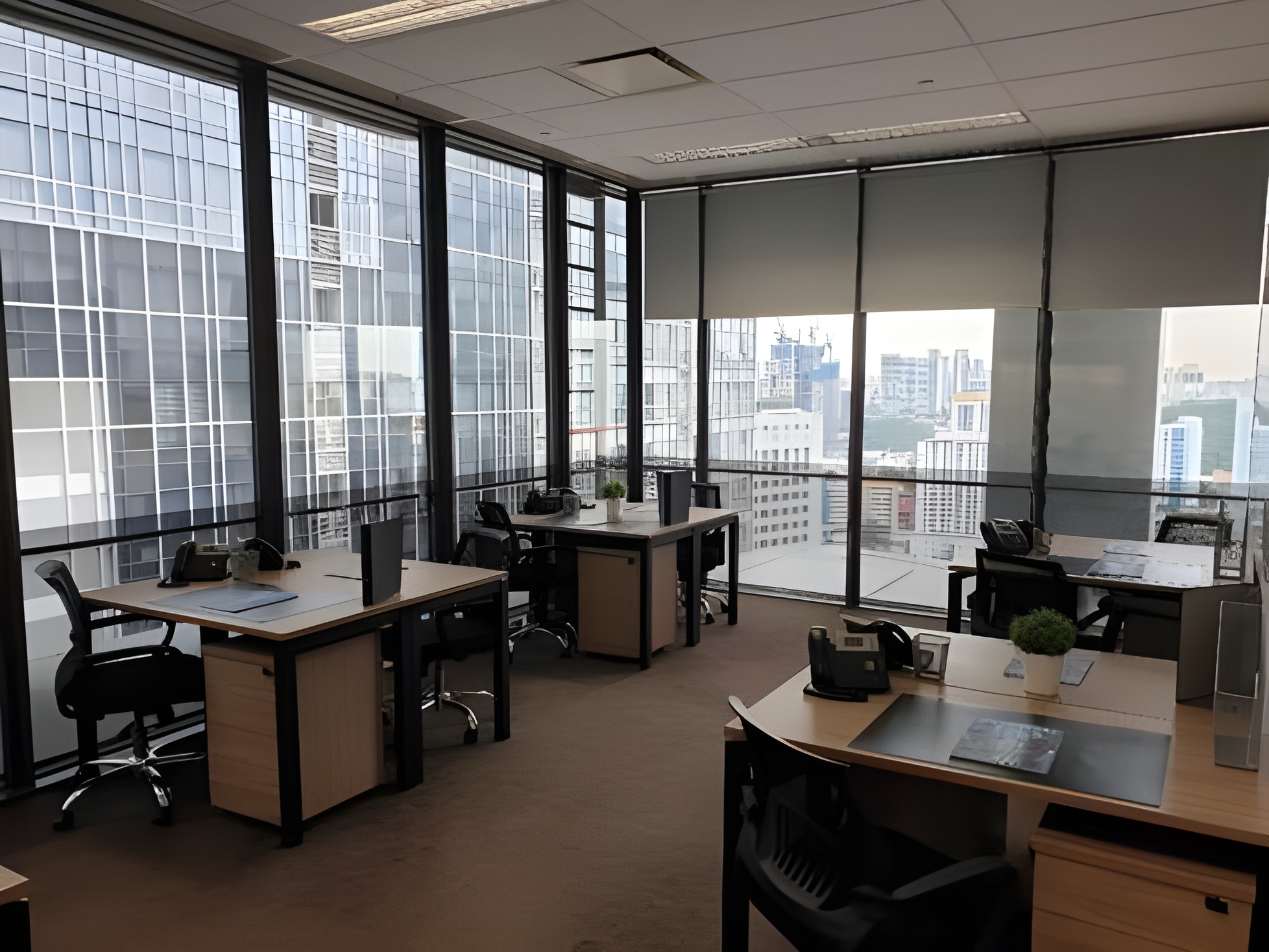 11 Person Private Office at Tokio Marine Centre