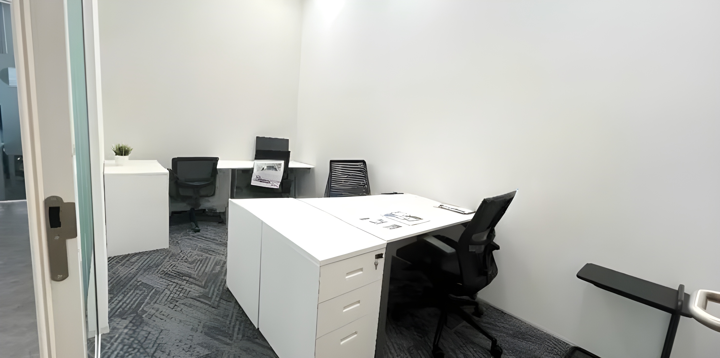 4 Person Private Office at 61 Robinson