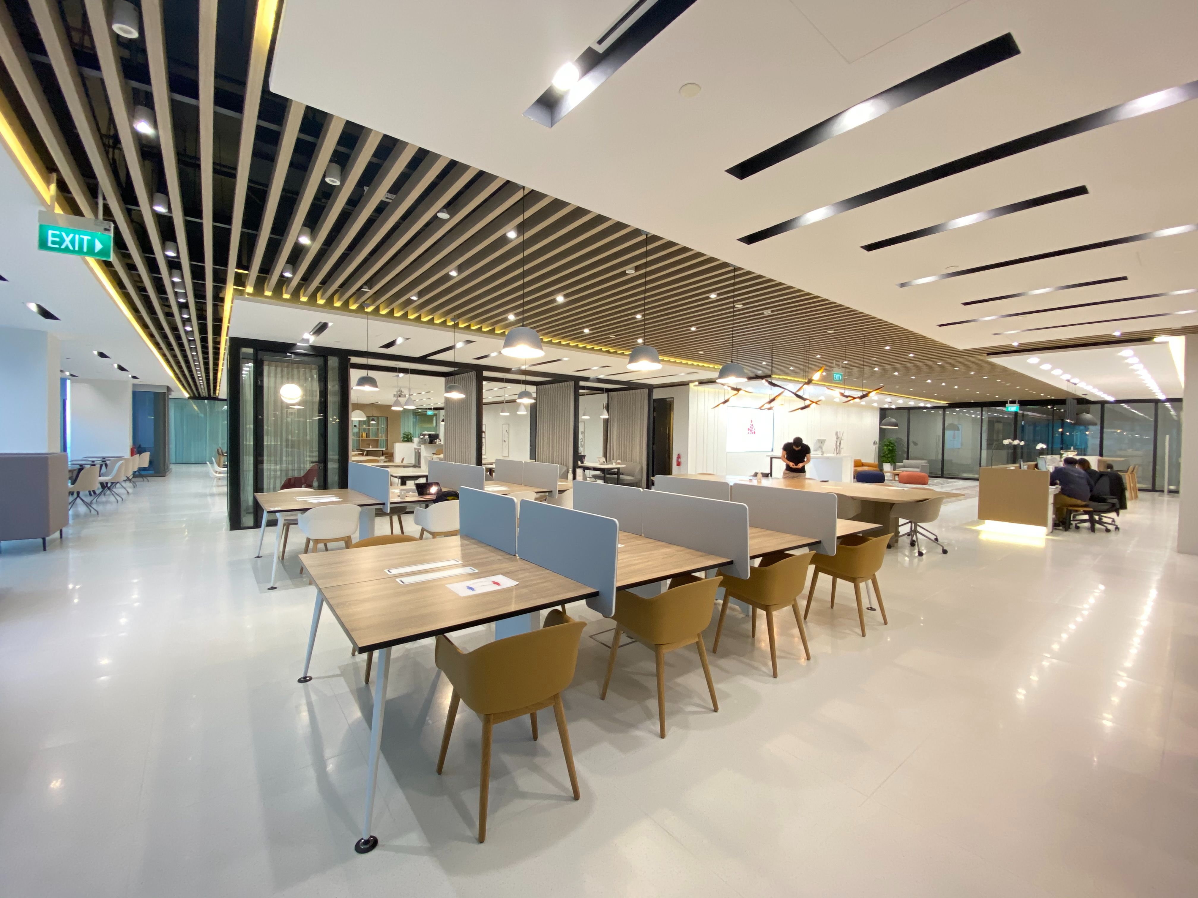 1 Person 共享办公位 at Asia Square Tower 1