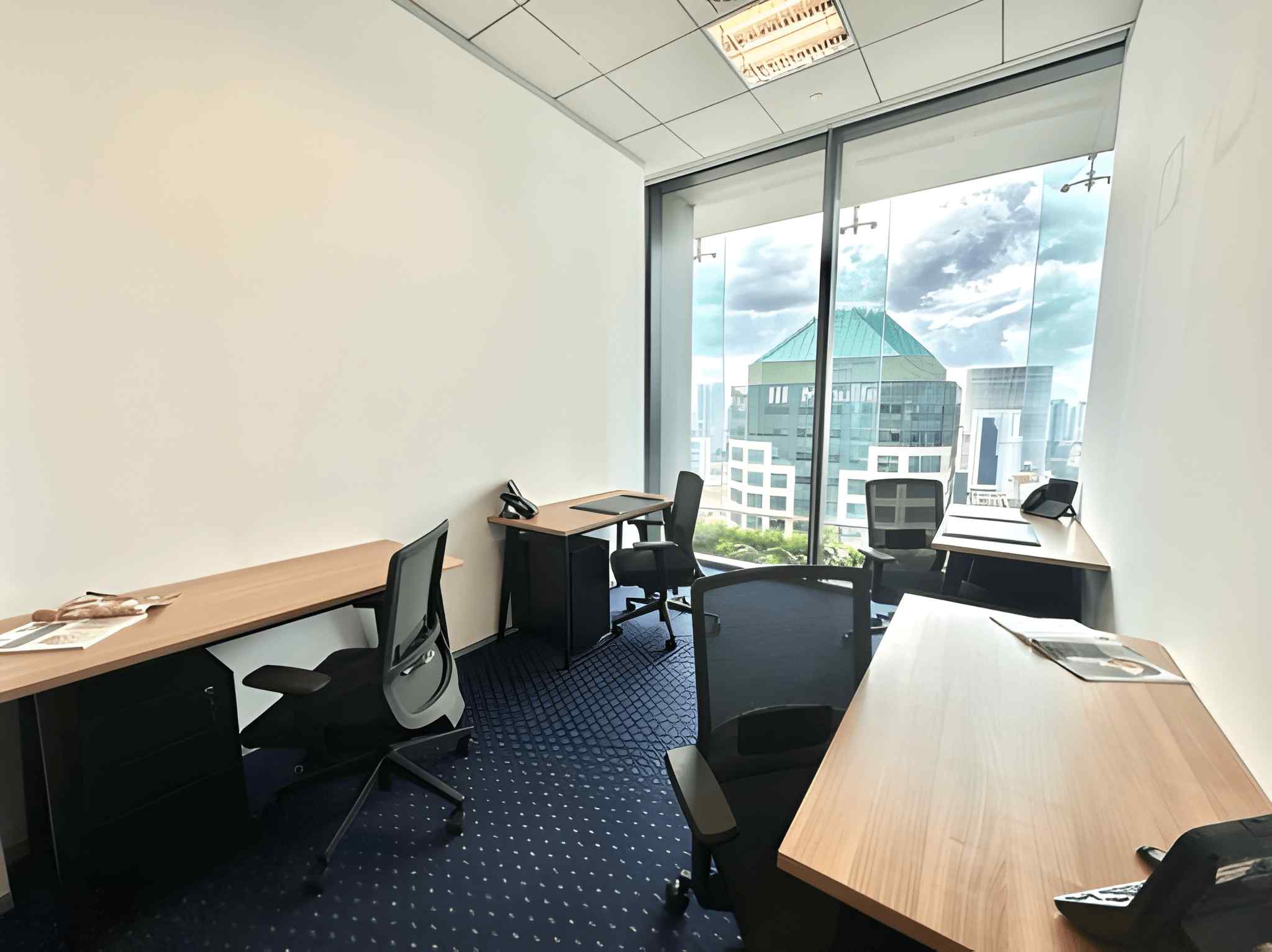 4 Person Private Office at CapitaGreen